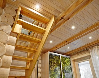 дерев'яні сходи